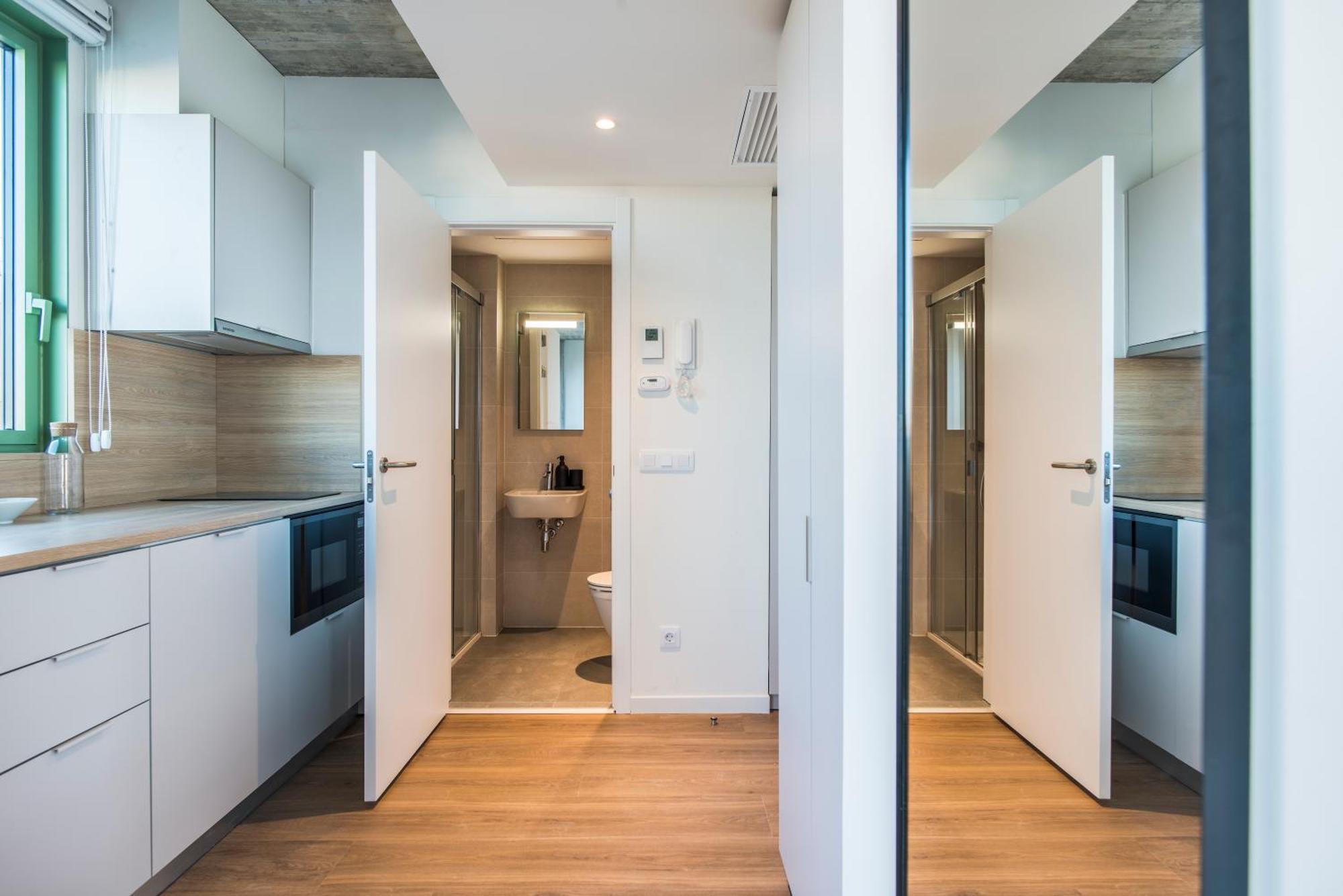 Apartment Aparto Cristobal De Moura Hall Of - Only For Students In