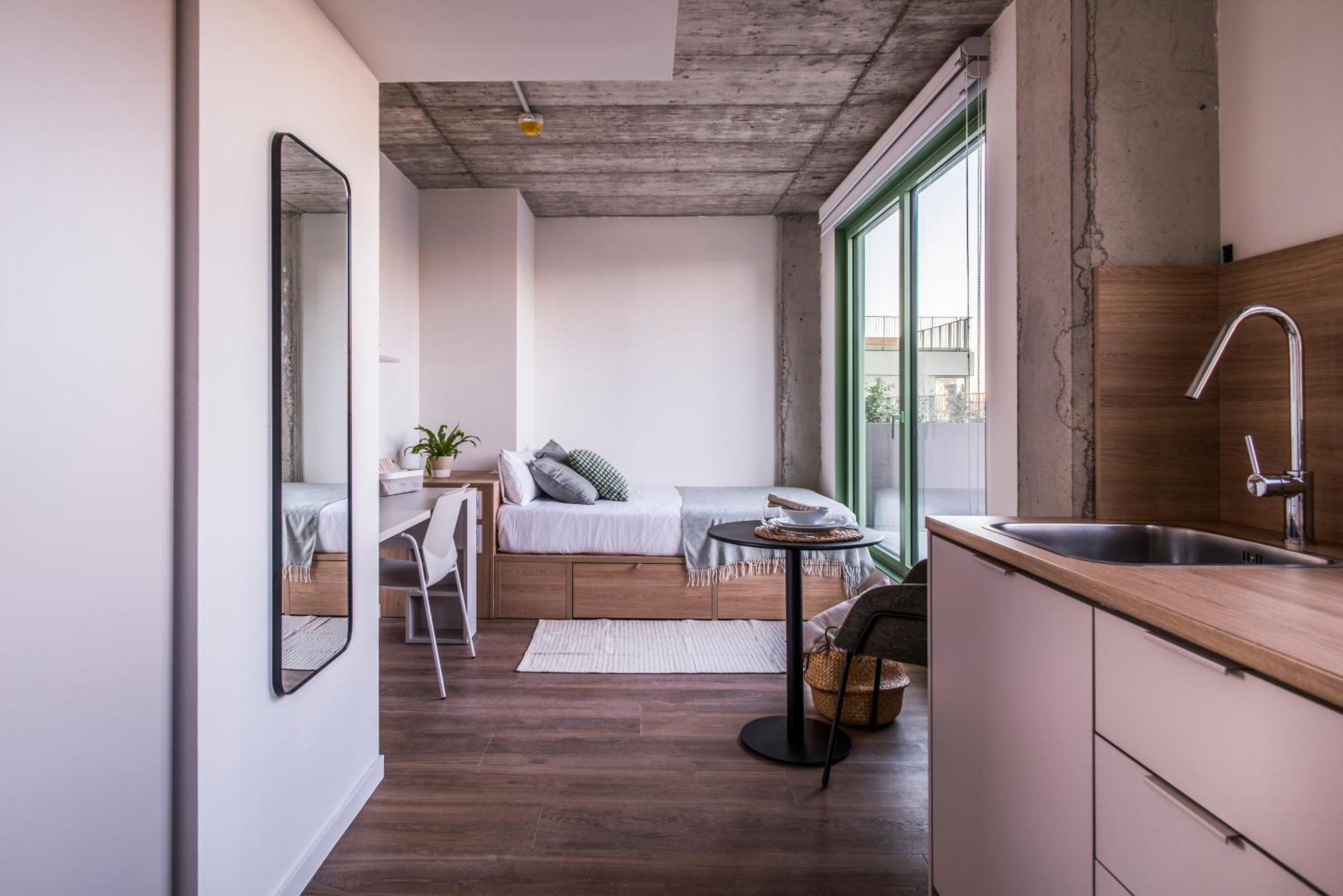 Aparto Cristobal De Moura Hall Of - Only For Students In Apartment