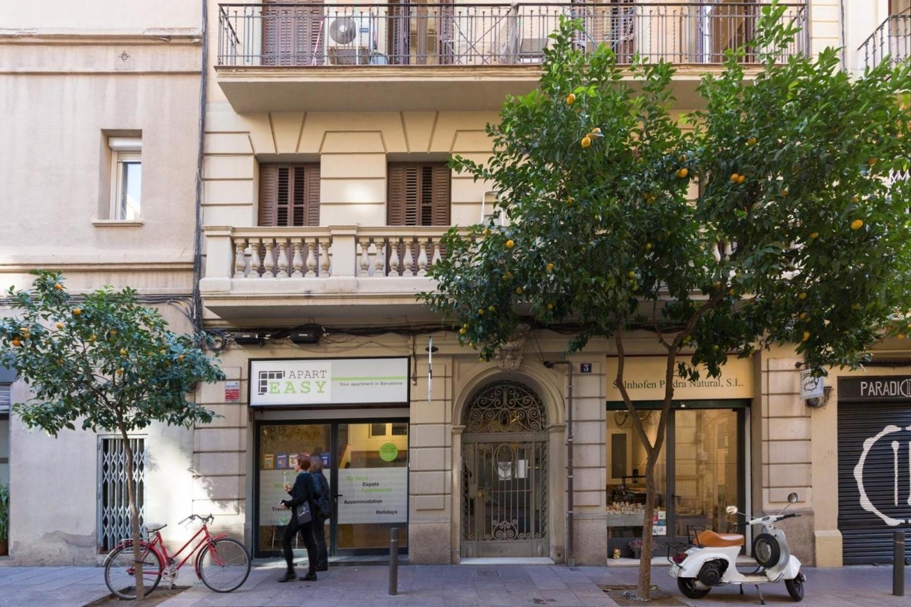 Apartment Fuer 3 Personen Ca 38 Qm In Barcelona-gracia, Costa Brava Costa Del Maresme Barcelona