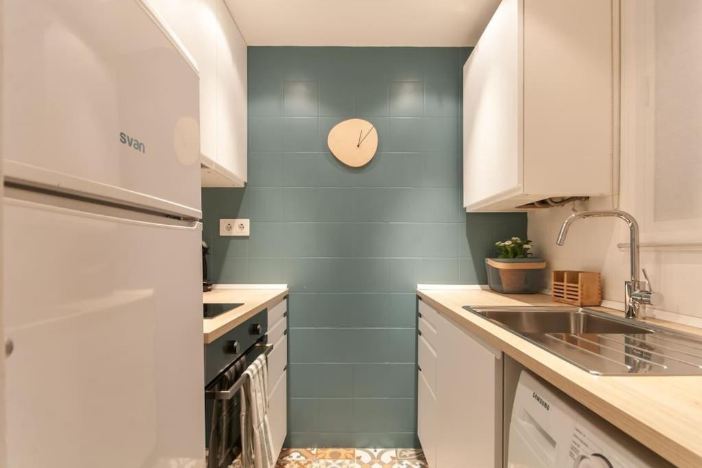 Apartment Charm And Privacy In Gothic Quarter - By Myrentalhost