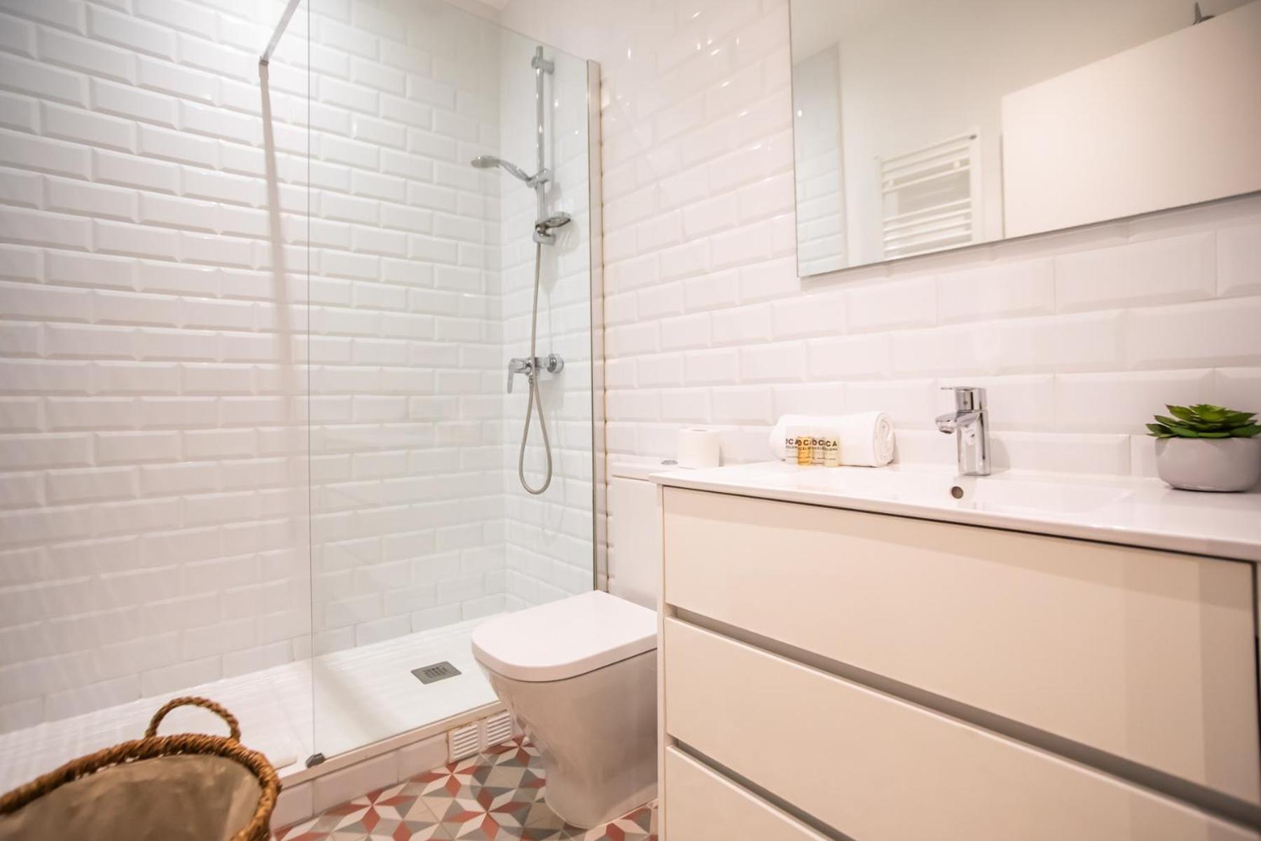 B3mal1081- New 2br Flat With Private Terrace Apartment *