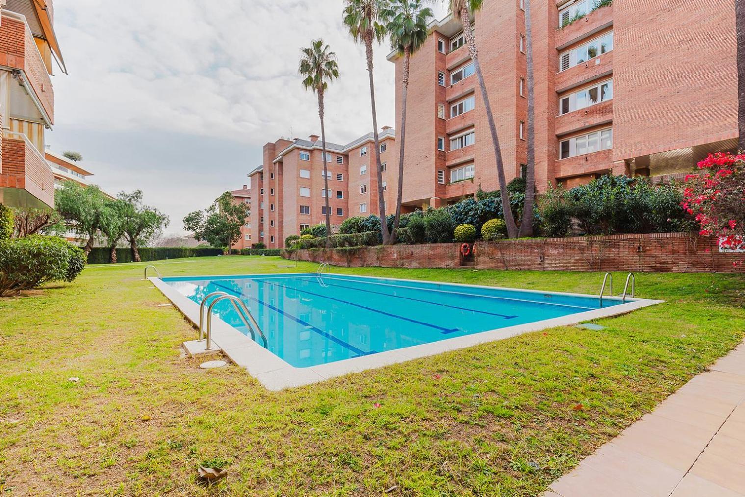 Blueground Pedralbes Pool Garden Ac Bcn-175 Apartamento Barcelona