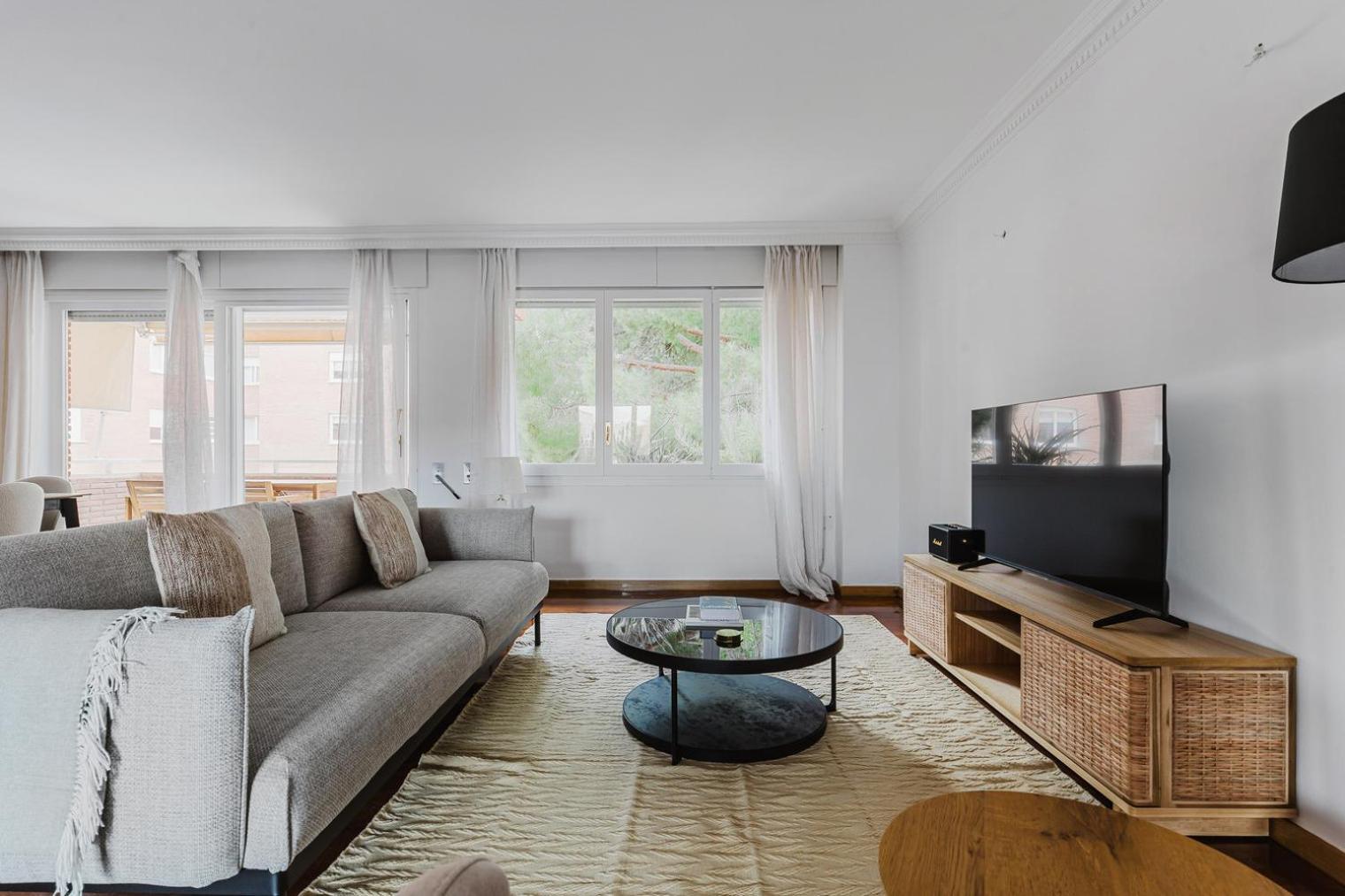 Apartamento Blueground Pedralbes Pool Garden Ac Bcn-175
