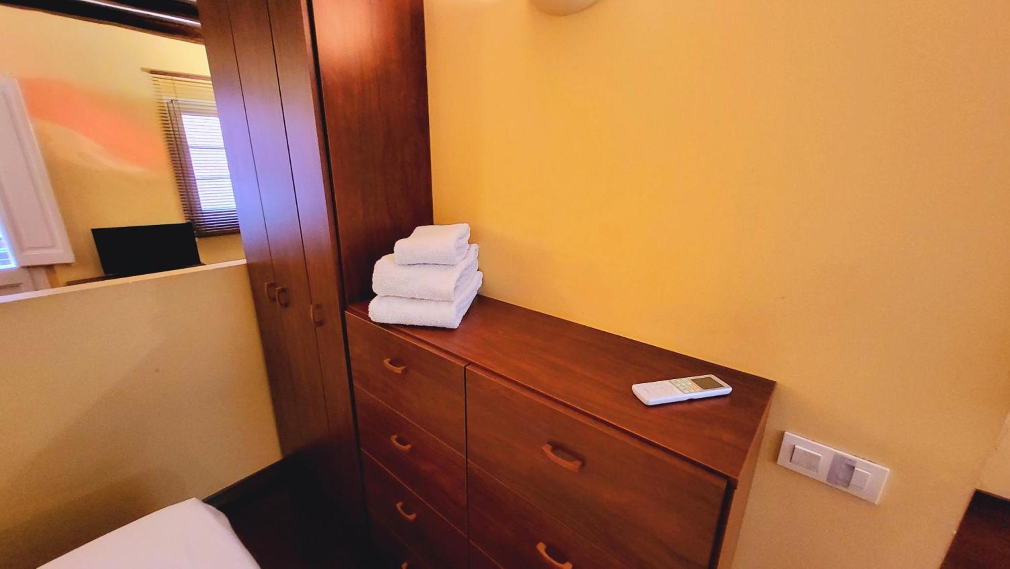 Apartment Ramblas Plaza Catalunya -wi-fi 300 Mbps Barcelona