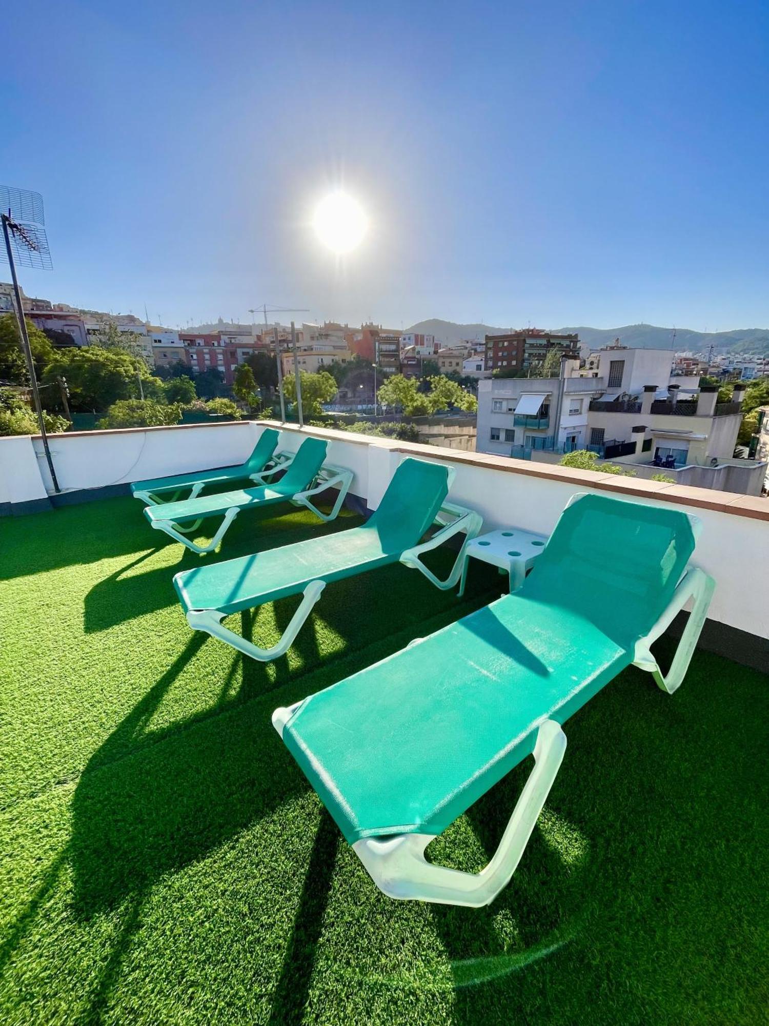 Casa Independiente-garden-views-2 Bedrooms Barcelona