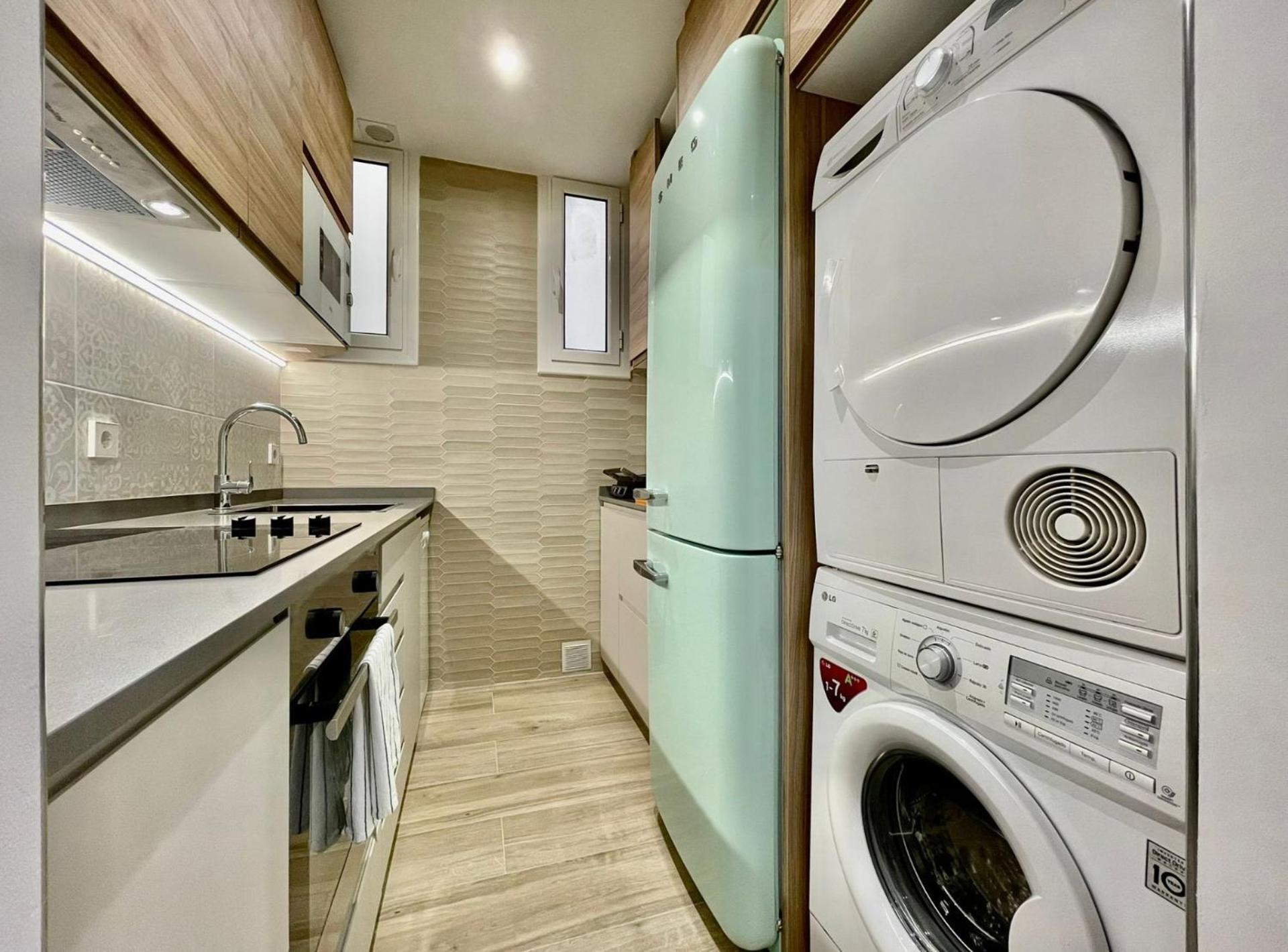 Barcelonaforrent The Gaudi Suites *