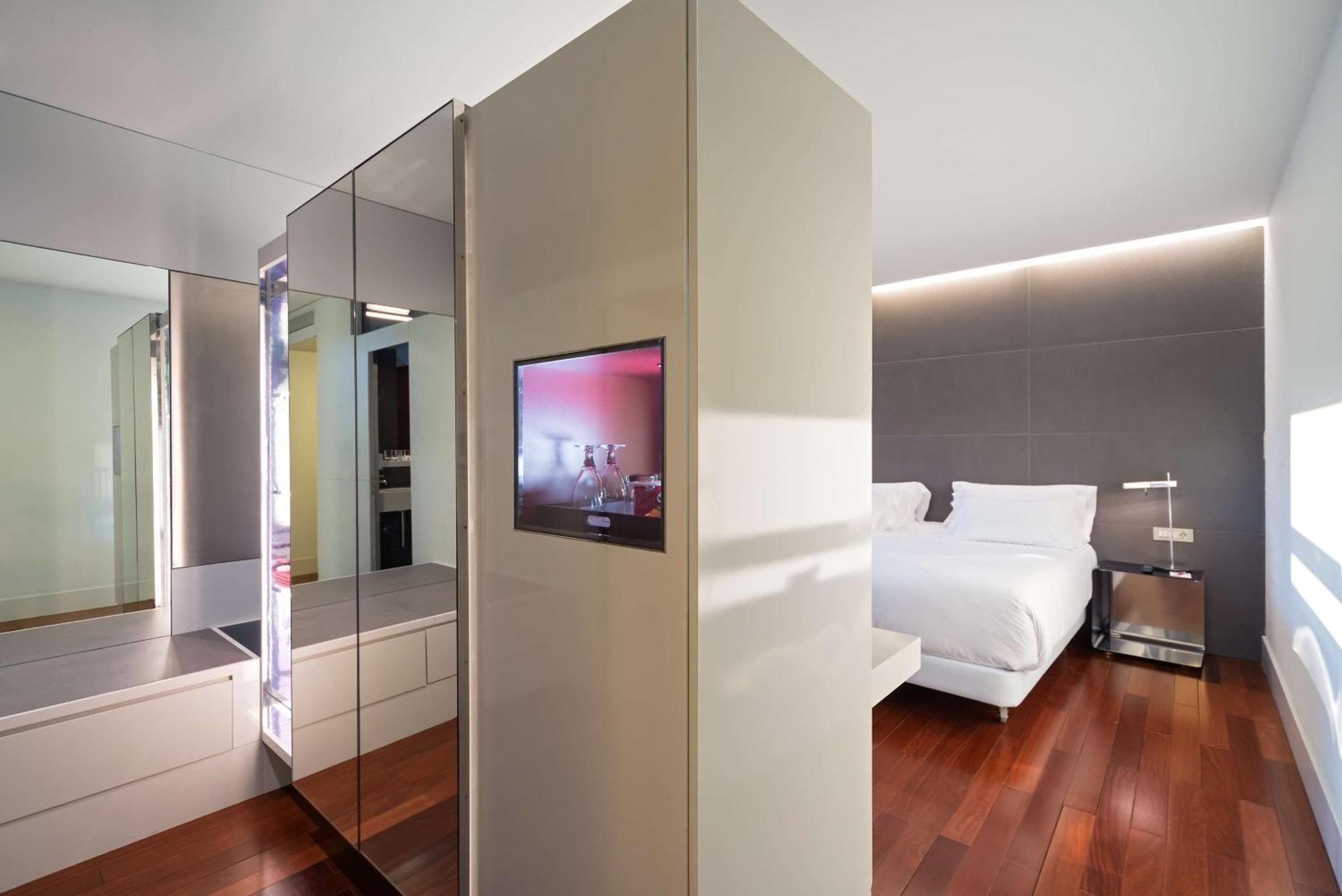 Nh Collection Constanza Hotel