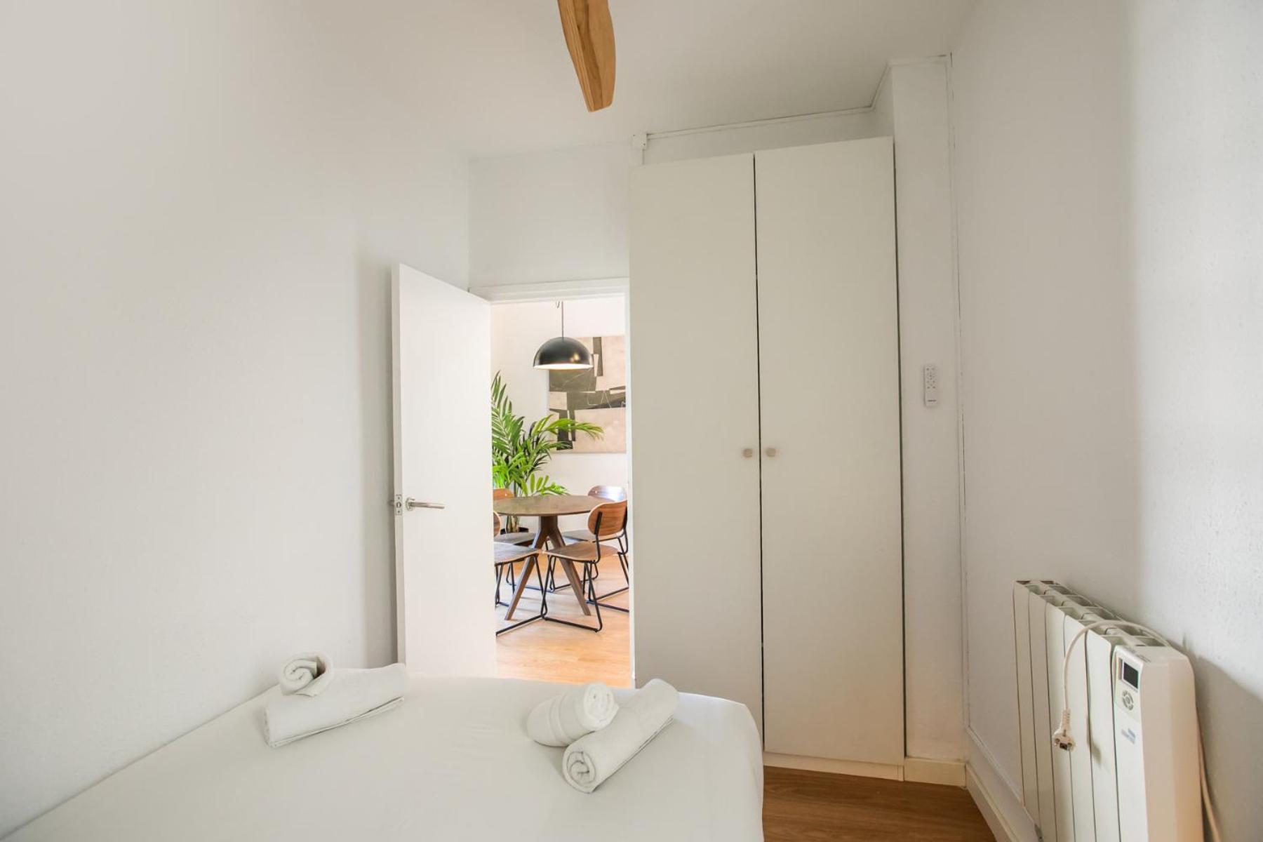 72grvcc1066- Near Sagrada Familia *