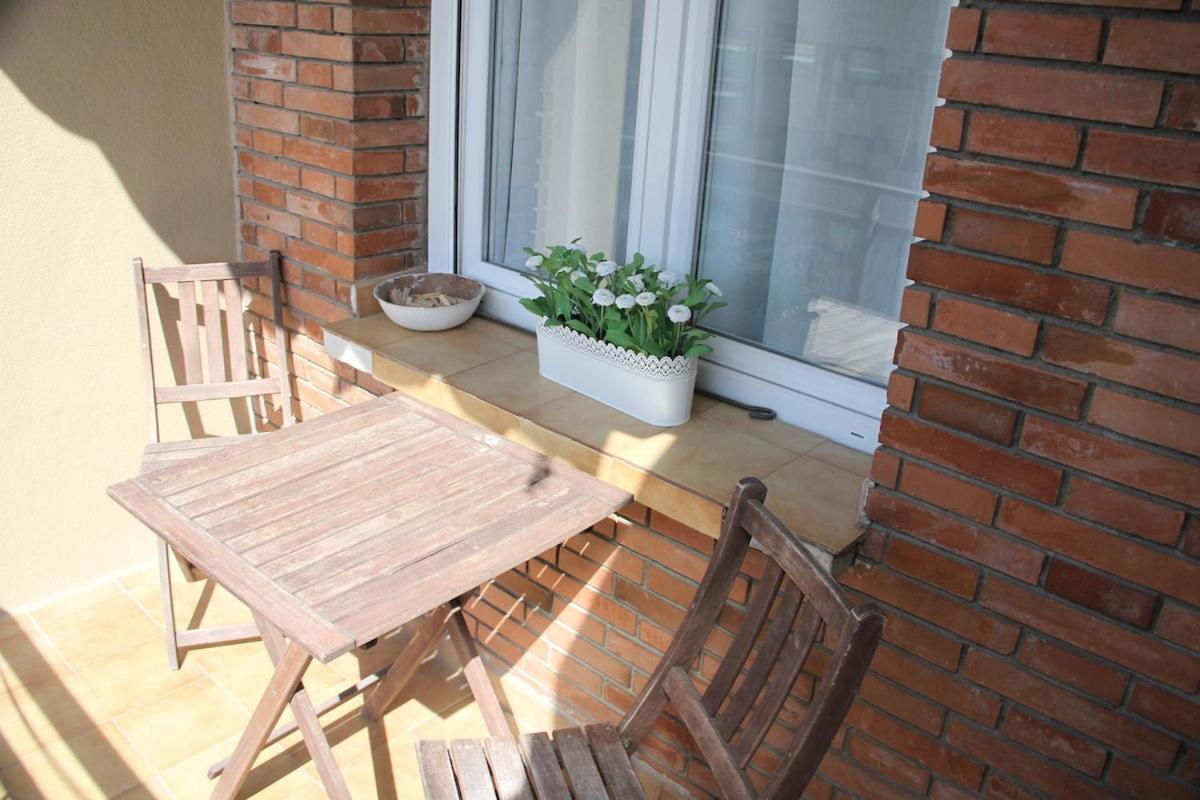 Nice, Cozy, Up To 6, Fcb Stadium, Free Parking * Barcelona
