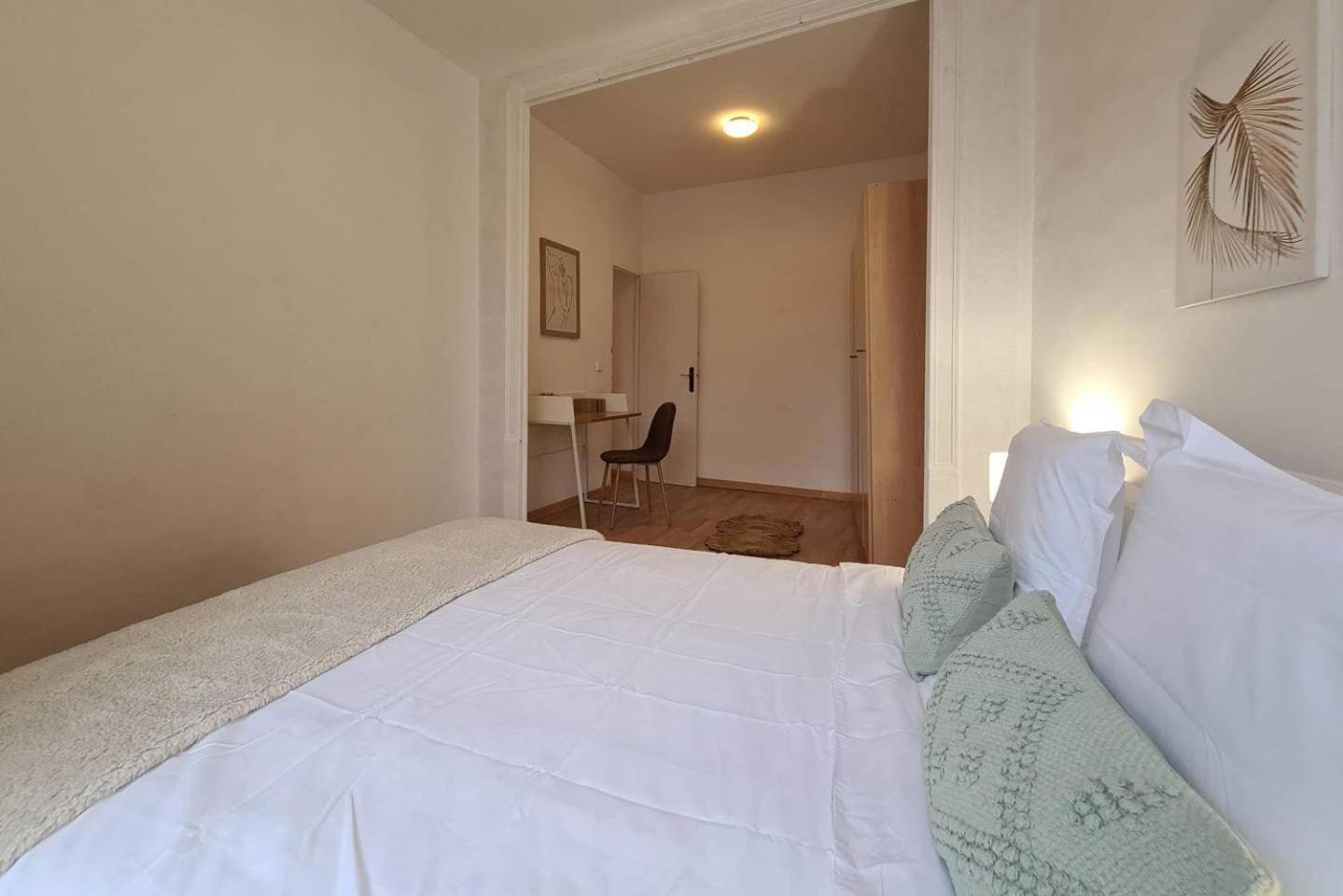 Apartment 21ara1085- Fabulous 4br In Ciutat Vella Barcelona