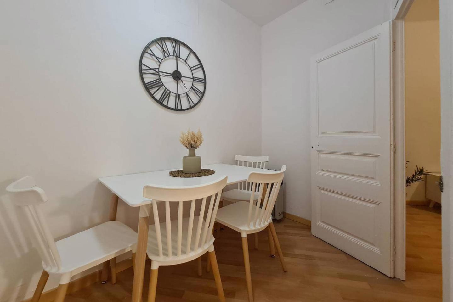 Apartment 21ara1085- Fabulous 4br In Ciutat Vella