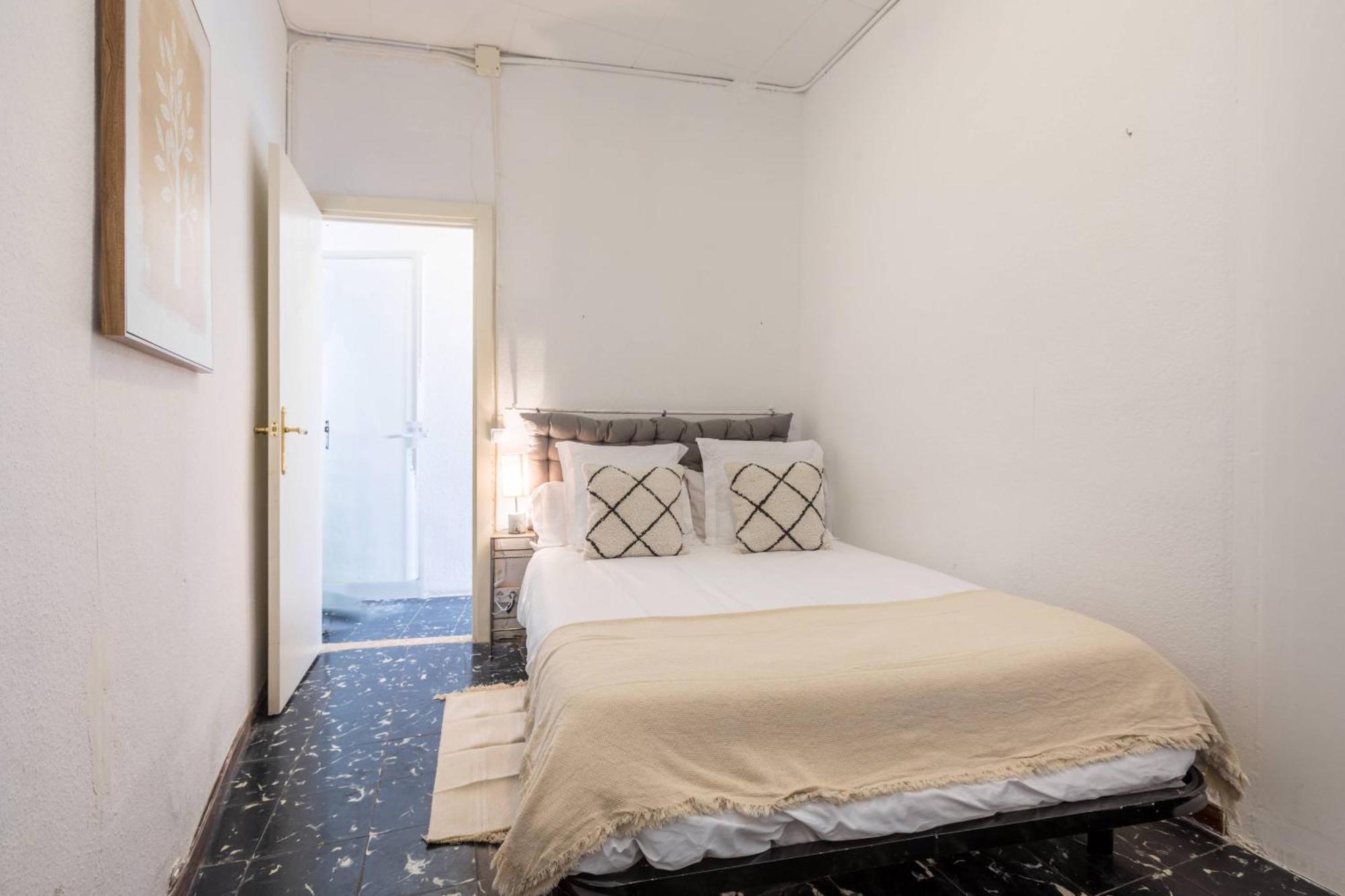 Appartement 22ara1051- 4br Flat In The Center *