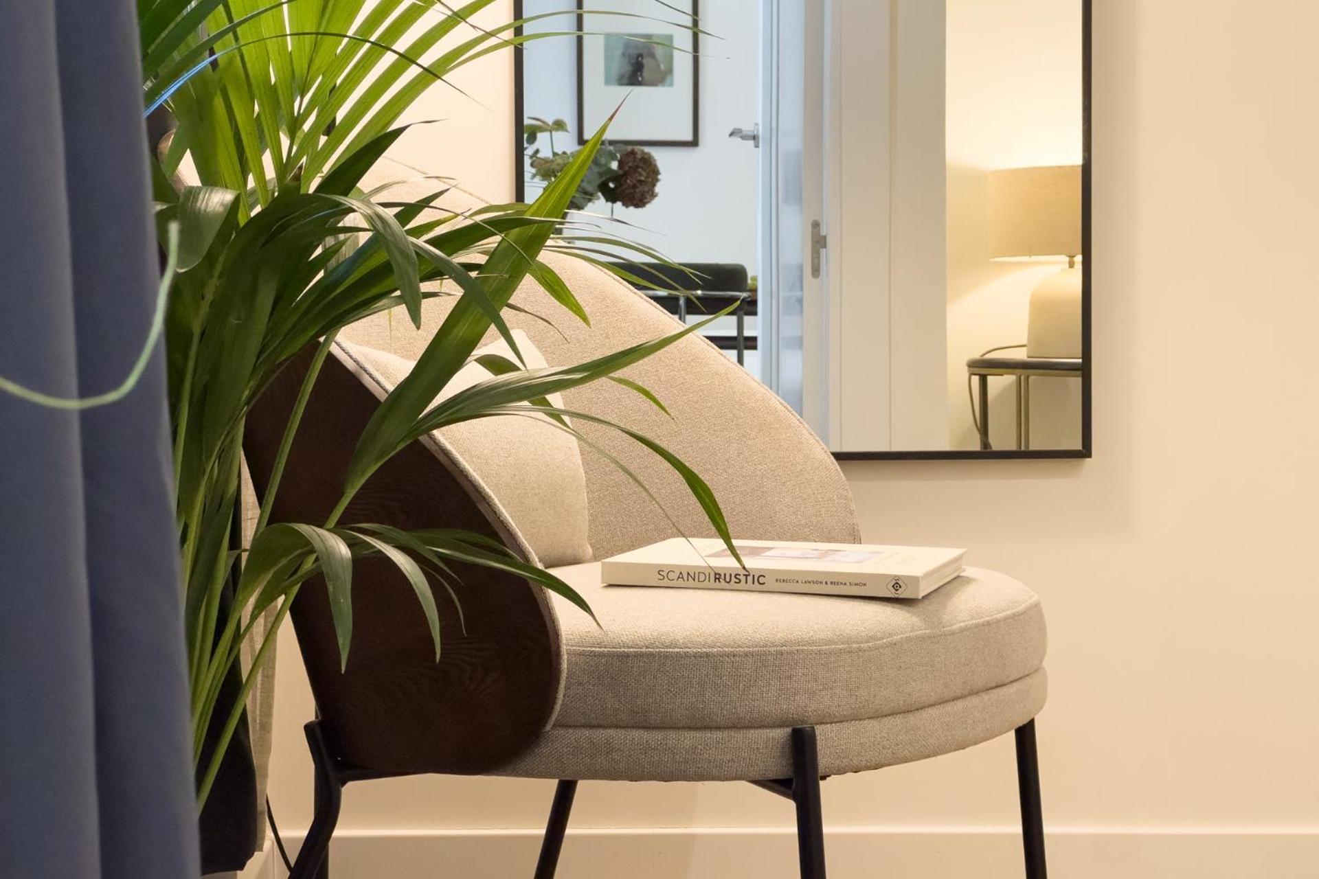 The Market - Design Historic Center Apartment