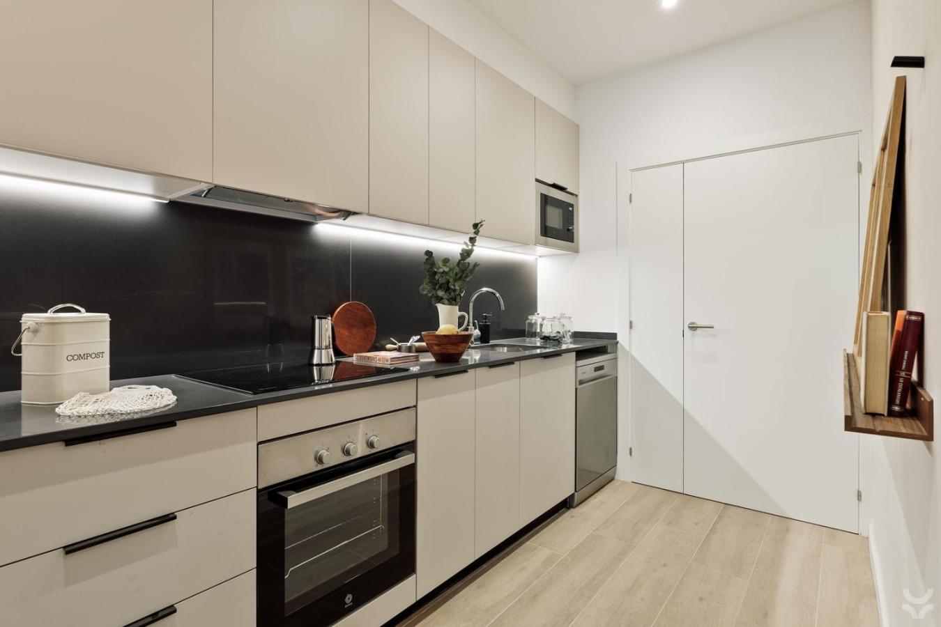 Roses - 1 Bedroom And Balcony In Sant Antoni Apartamento