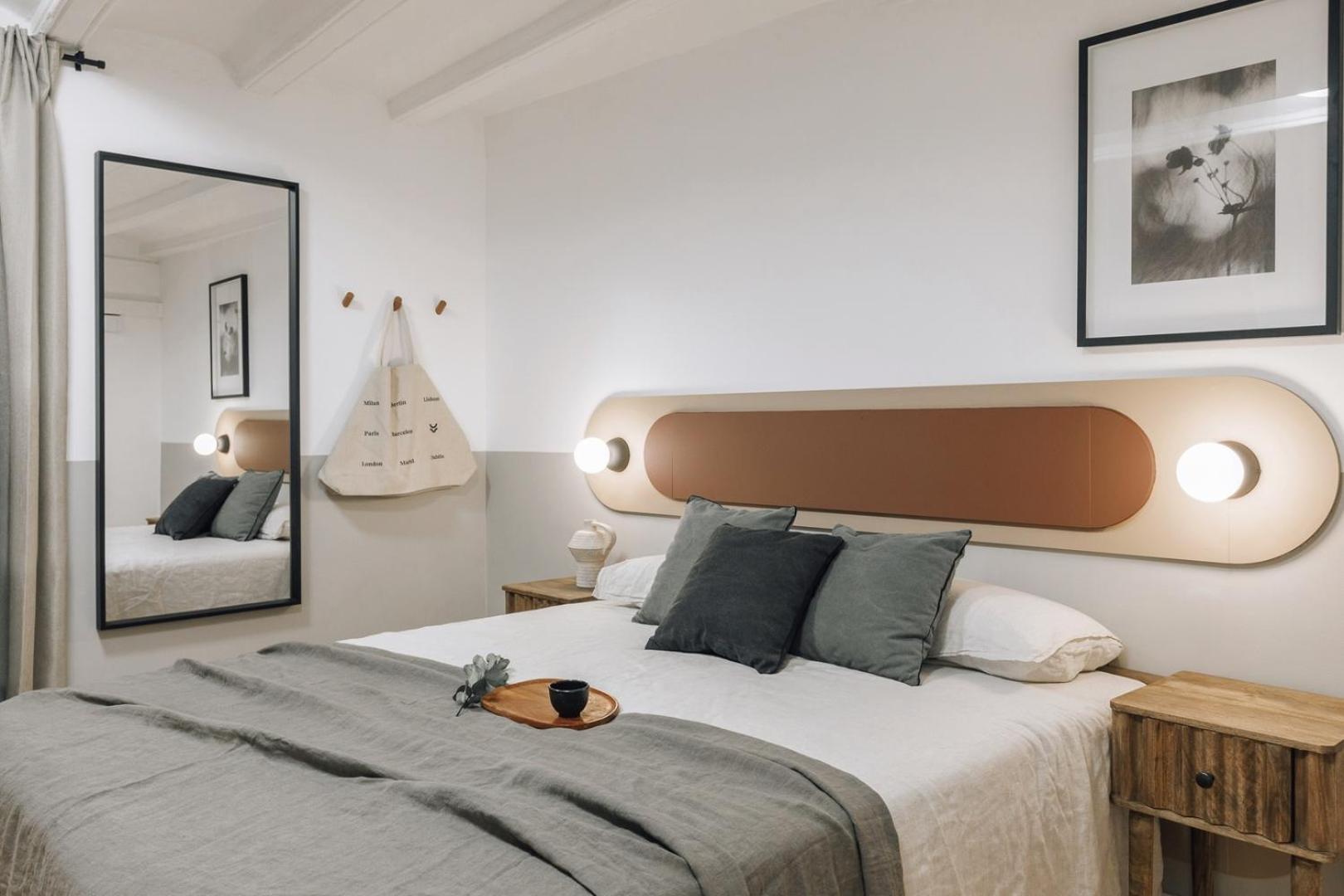Acatenango - 2 Bedrooms In El Born Apartment Barcelona