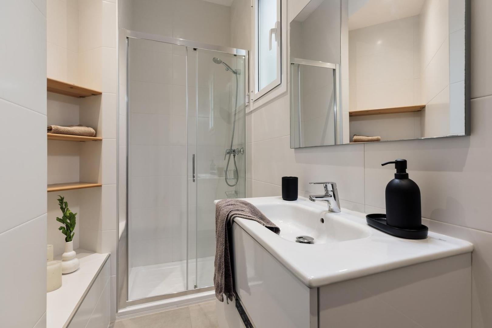 Thracian - 3 Bedrooms And Balcony In L'antiga Esquerra De L'eixample Apartamento