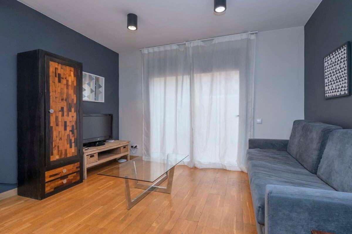 Bright And Modern Duplex With Terrace In Eixample District P2 *