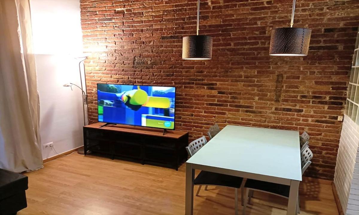 Apartment Three Bedrooms Bright Center *