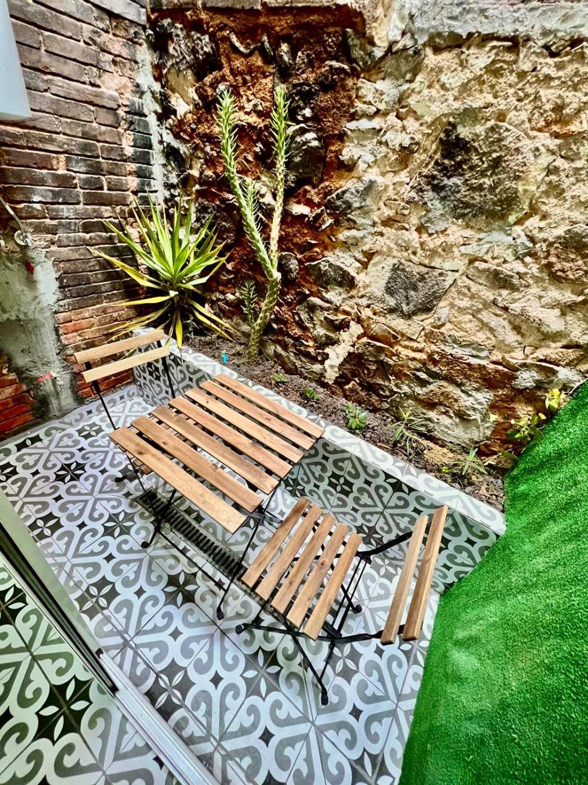 B4 Estudio Nuevo! Cocina Y Bano Privado! A 1 Calle Del Metro Appartement Barcelona