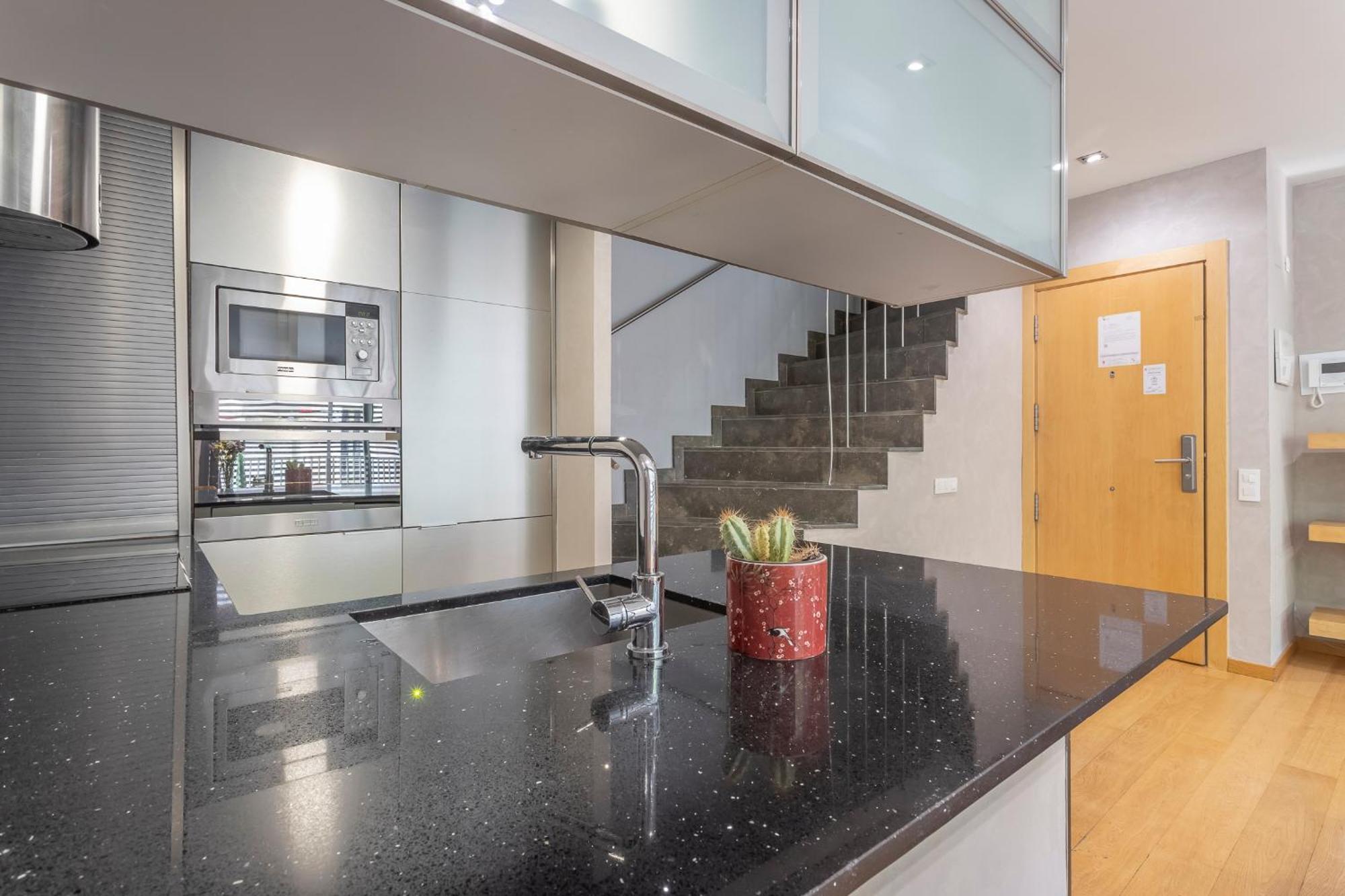 Apartamento My Space Emirates - Bright In Gracia With Shared Pool Barcelona