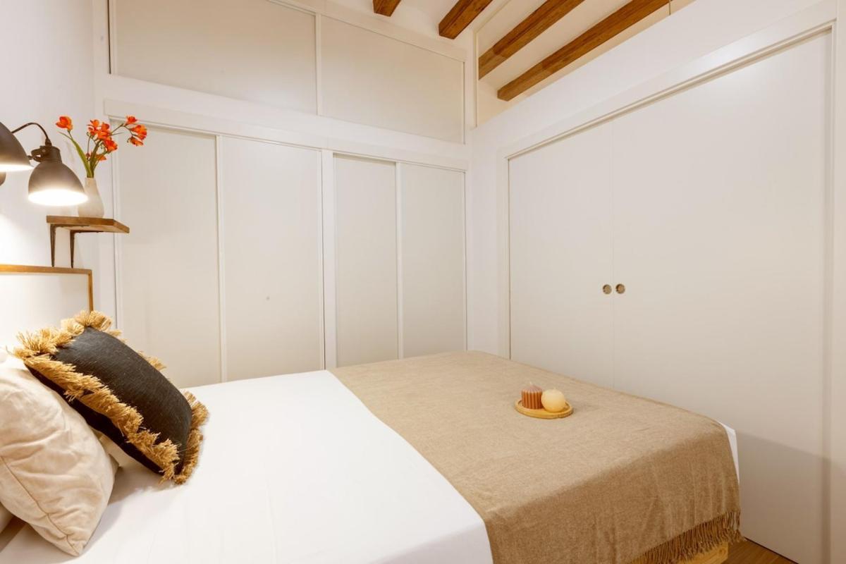 Almirall 12 Apartment Barcelona