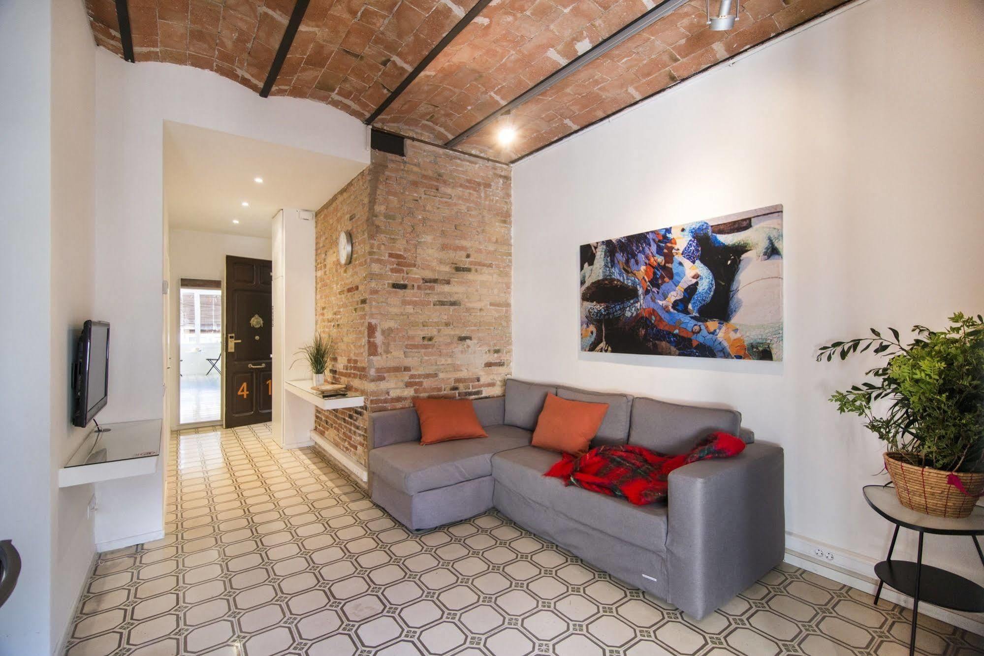 Apartamento Happy People Gaudi Sant Pau Barcelona