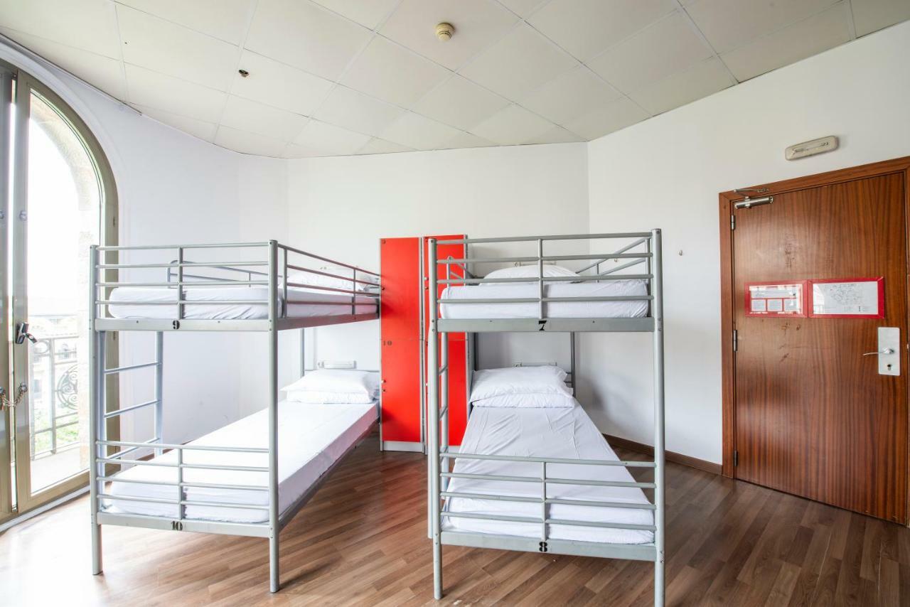 Safestay Passeig De Gracia (adults Only) Hostel