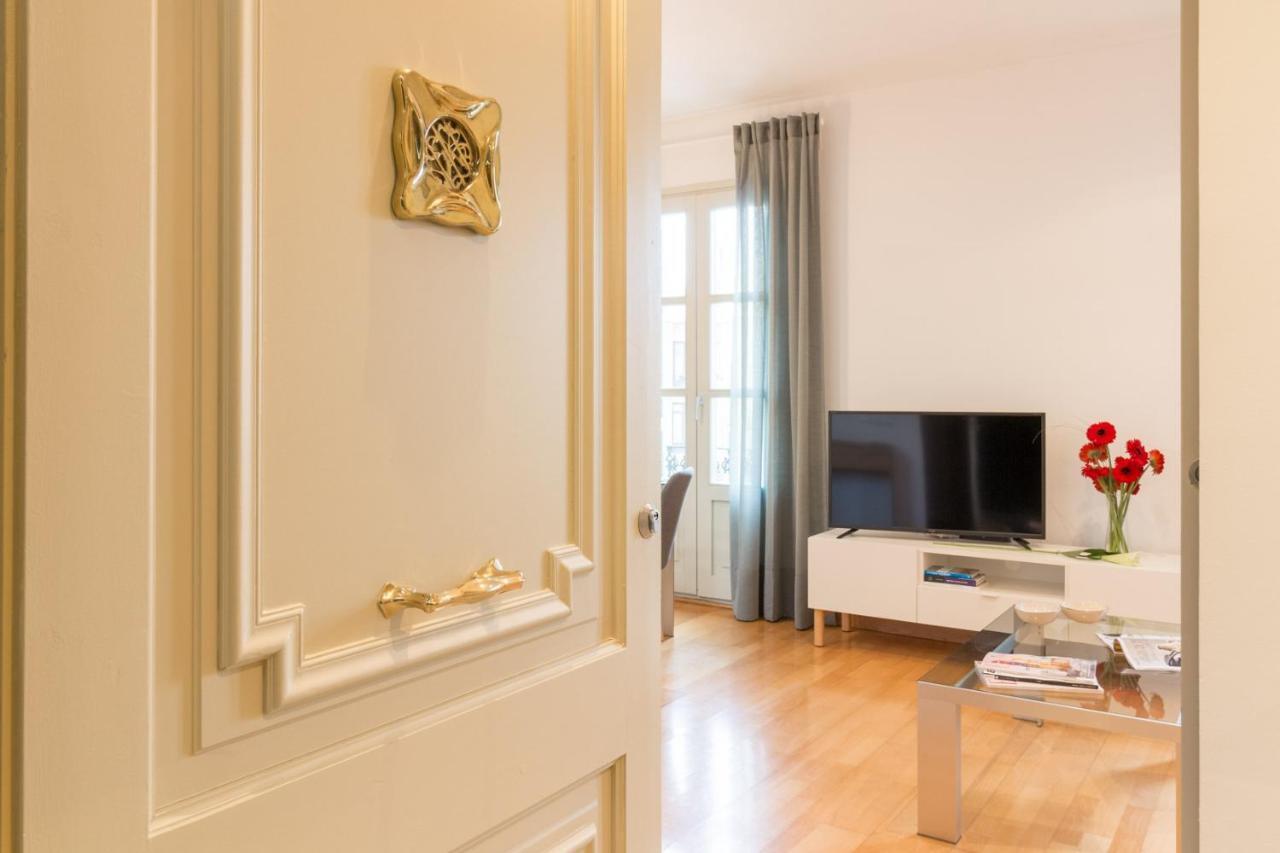 Apartamento Sibs Bcn- Balmes- Romantic Citycentre Beautiful Barcelona